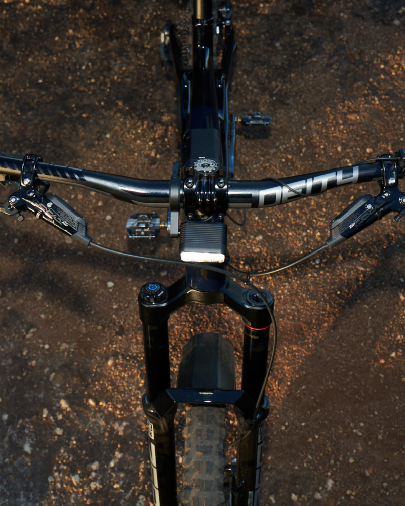 Knog Scheinwerfer Blinder X 2300 mit externem Akku 10'000 mAh