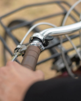 Knog Glocke Oi 22.2 mm silber