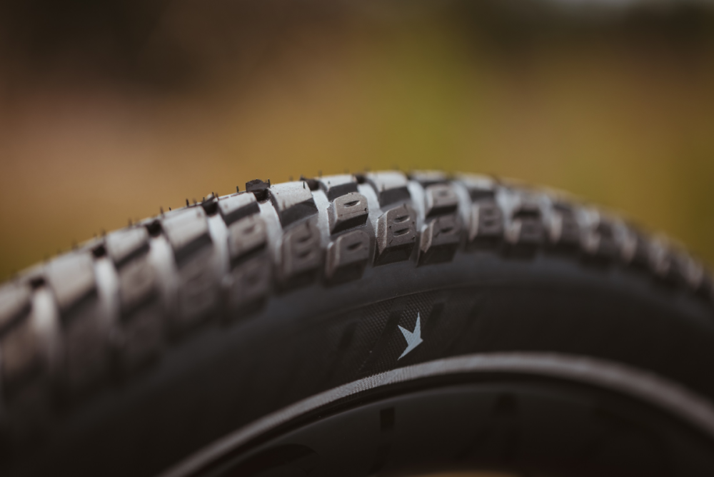 Schwalbe Pneu Marathon Mondial 700x42C Starr mit Reflexstreifen black