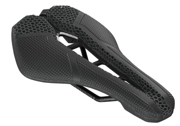 PRO Bike Gear PRO Sattel Stealth Team 3D mit Öffnung 152mm schwarz