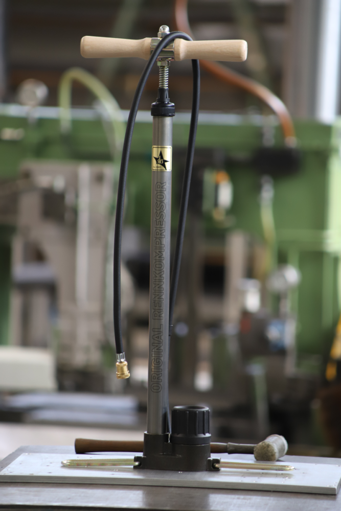 SKS Standpumpe Rennkompressor60 LTD mit Messingstecknippel